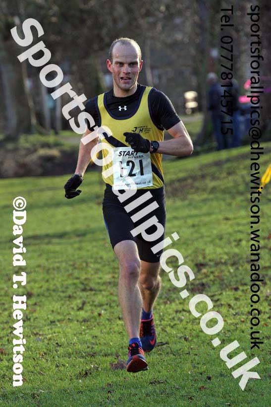 Morpeth Harriers 11k Road Race on New Year's Day. Photo: David T. Hewitson/Sports for All Pics